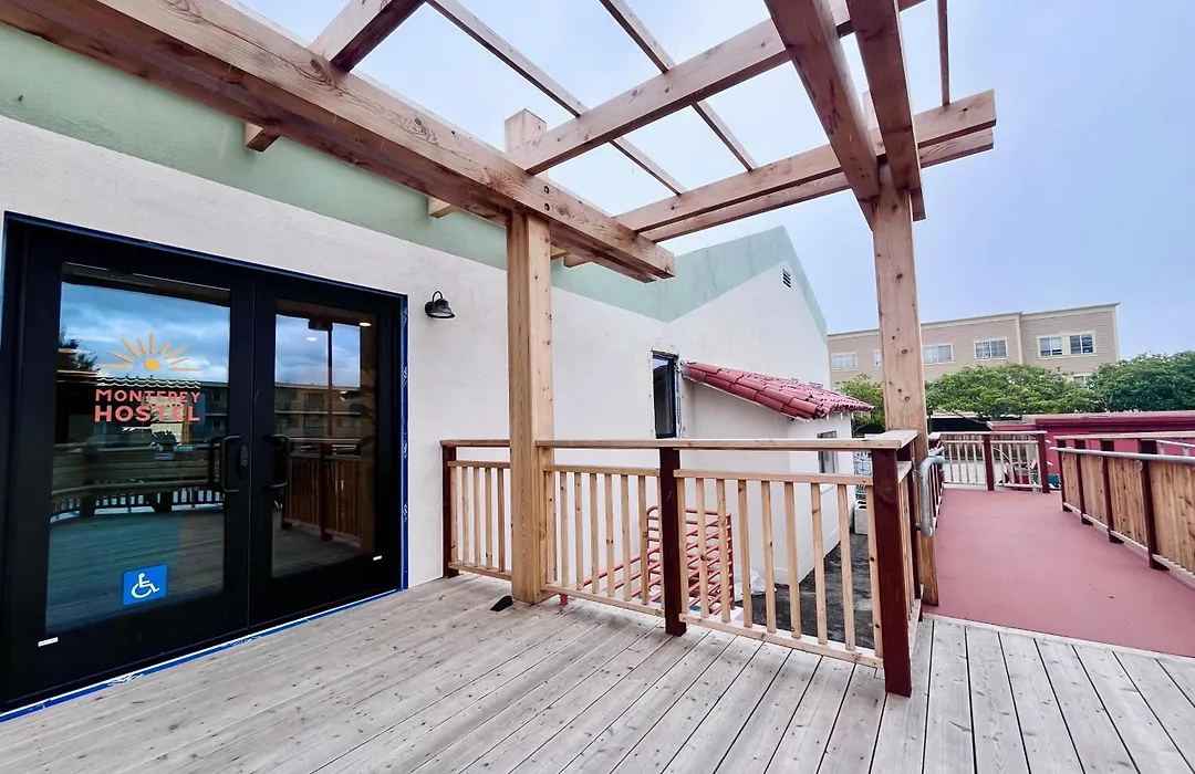 Monterey Hostel-1